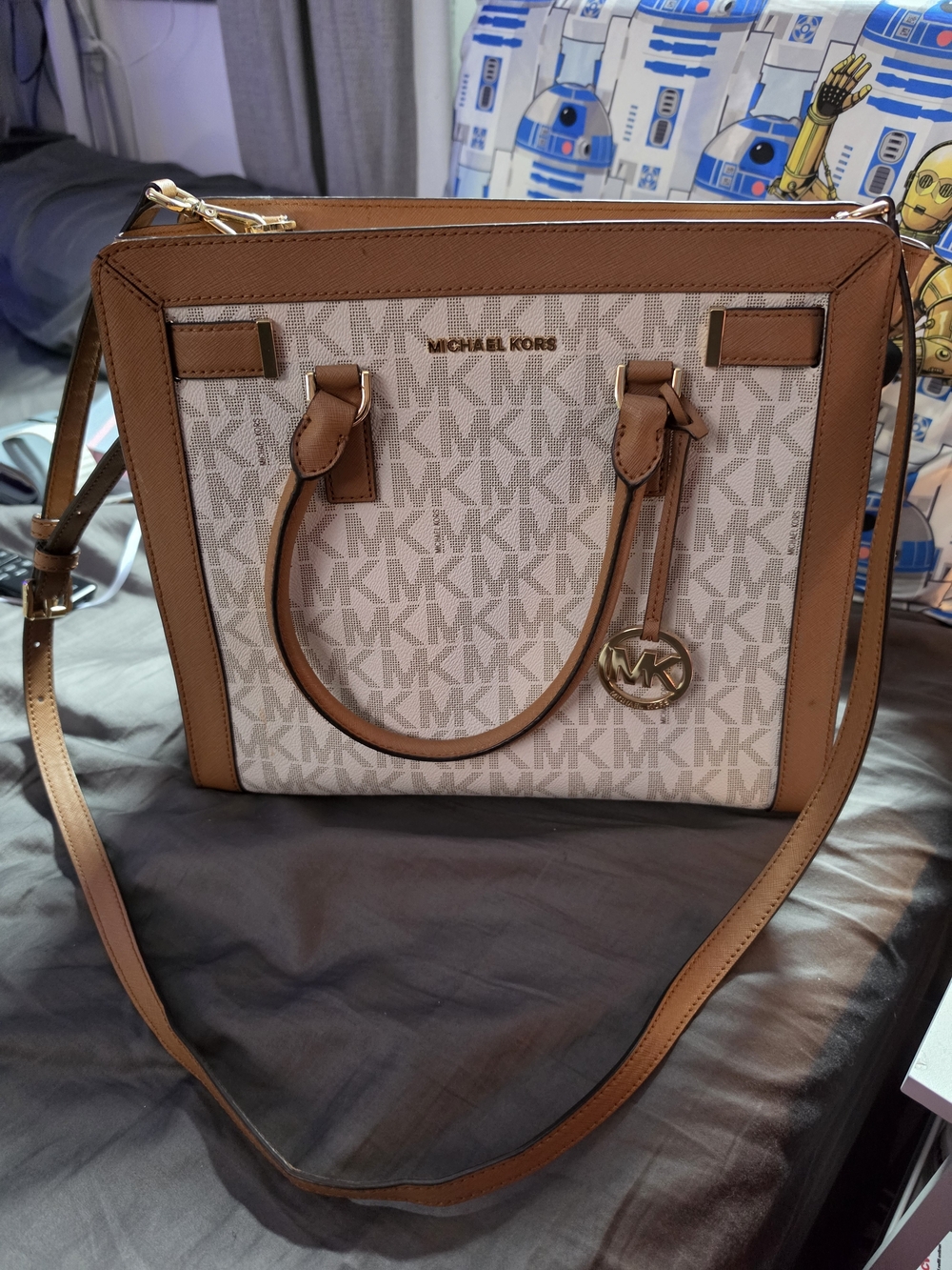 Michael Kors Dillon Satchel in the Vanilla and Acorn
